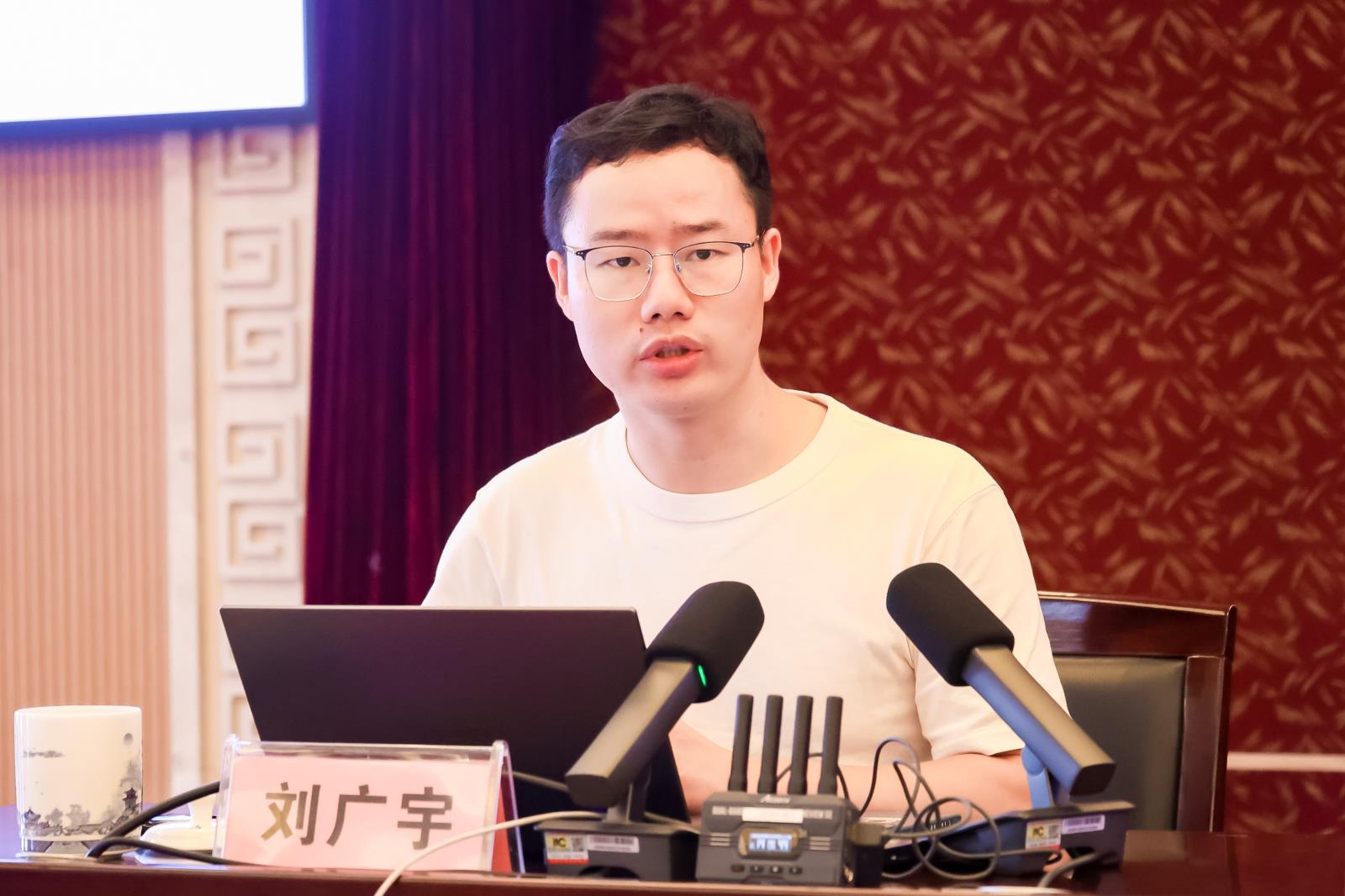 不断提高自身专业水平