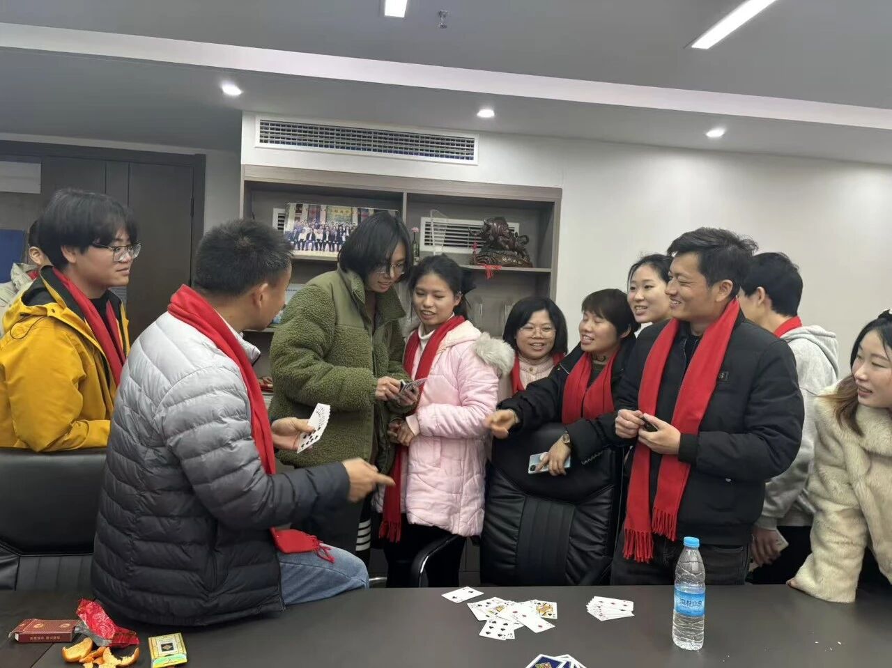微信图片_2026-03-12_105228_830.jpg 在大家欢声笑语中